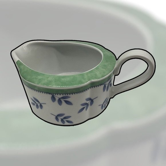 Villeroy & Boch SWITCH 3 Gravy/Sauce Boat White Blue Leaf Print Discontinued - Picture 3 of 15